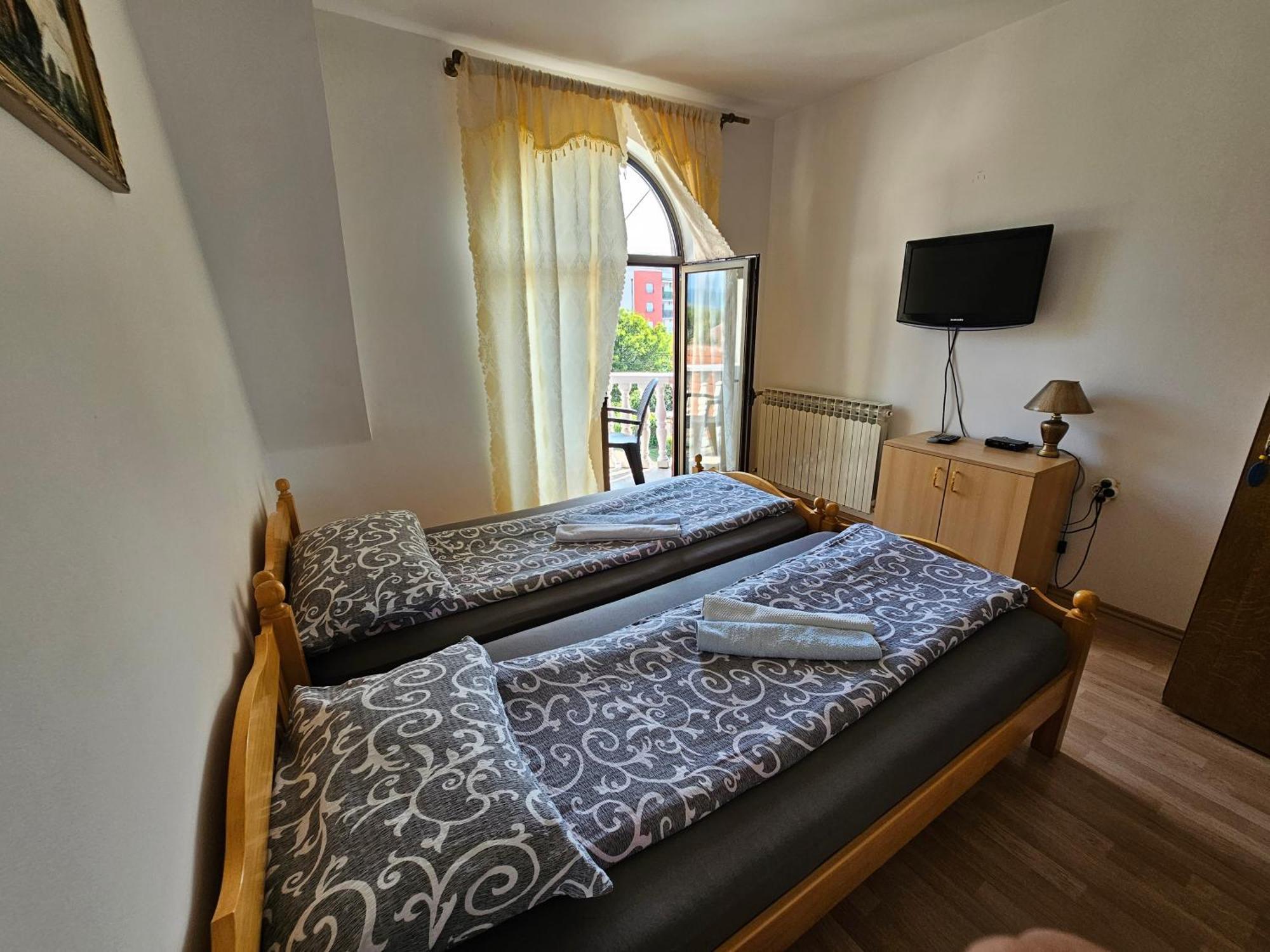 Aleks Sobe Hotell Banja Koviljača Exteriör bild