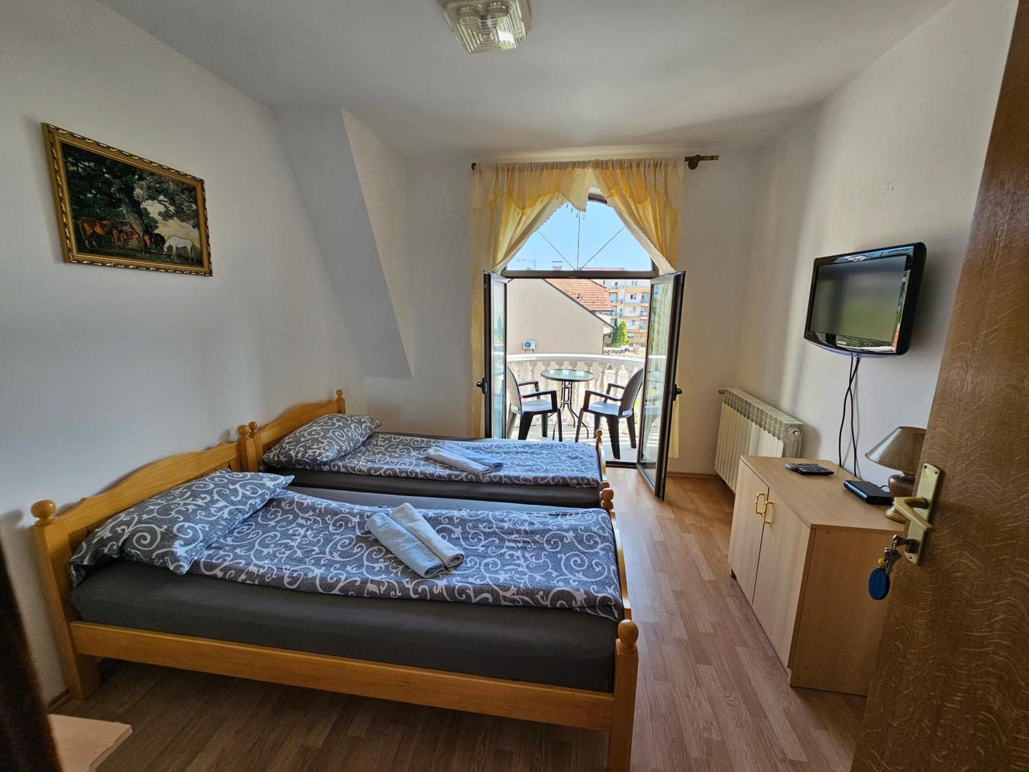 Aleks Sobe Hotell Banja Koviljača Exteriör bild