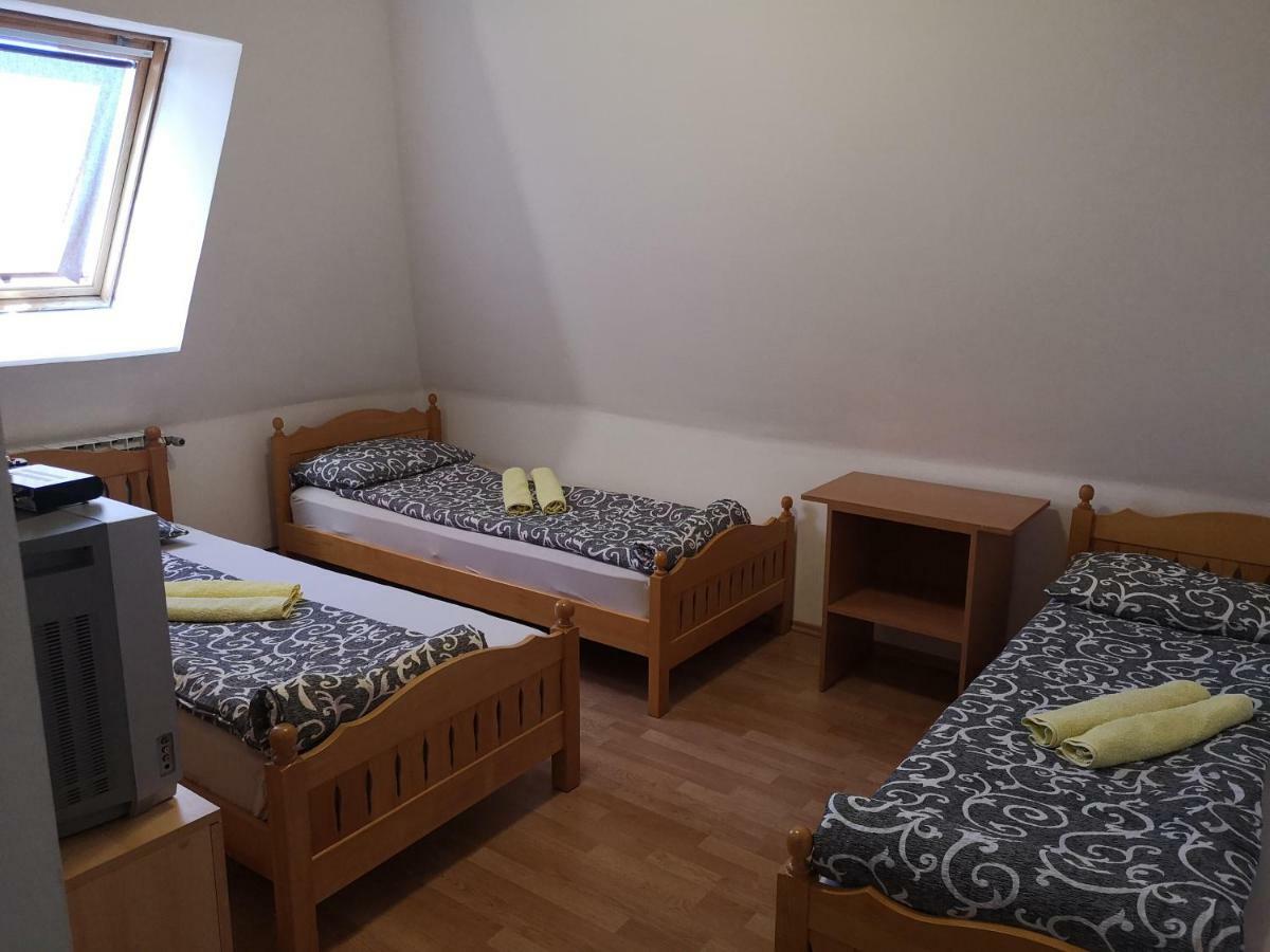Aleks Sobe Hotell Banja Koviljača Exteriör bild